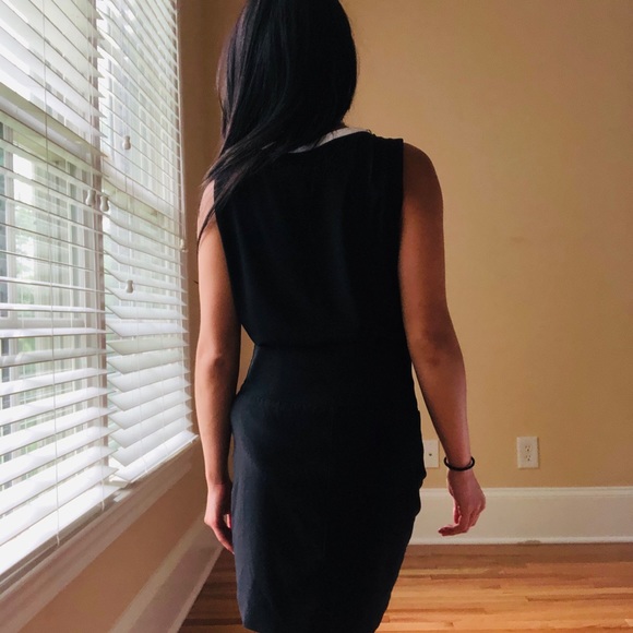 NY&Company Keyhole Blouse - Picture 3 of 6